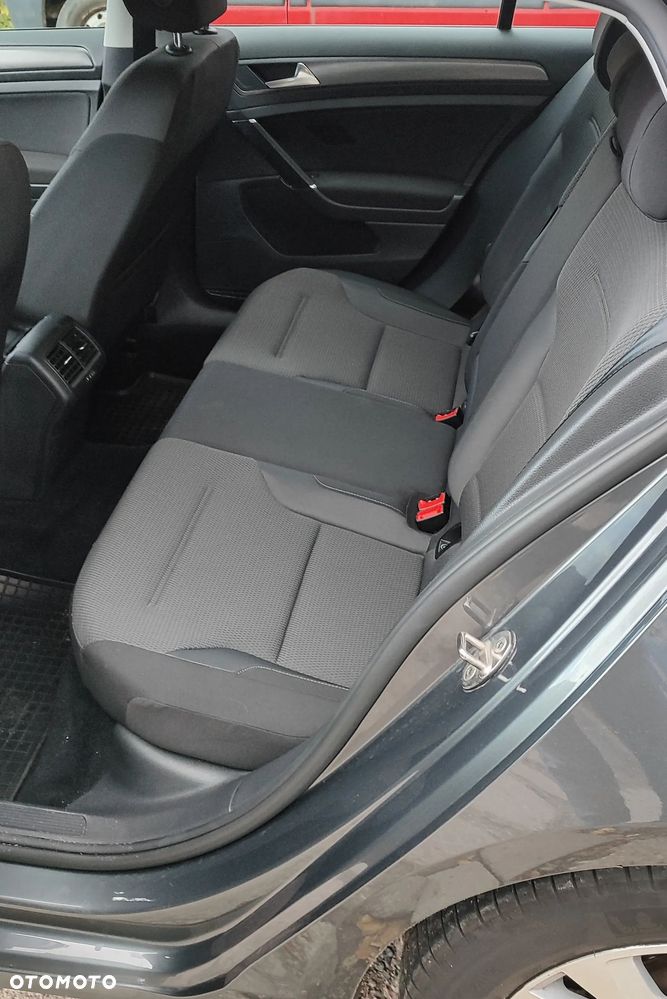 Volkswagen Golf 1.4 TSI BMT Comfortline - 18