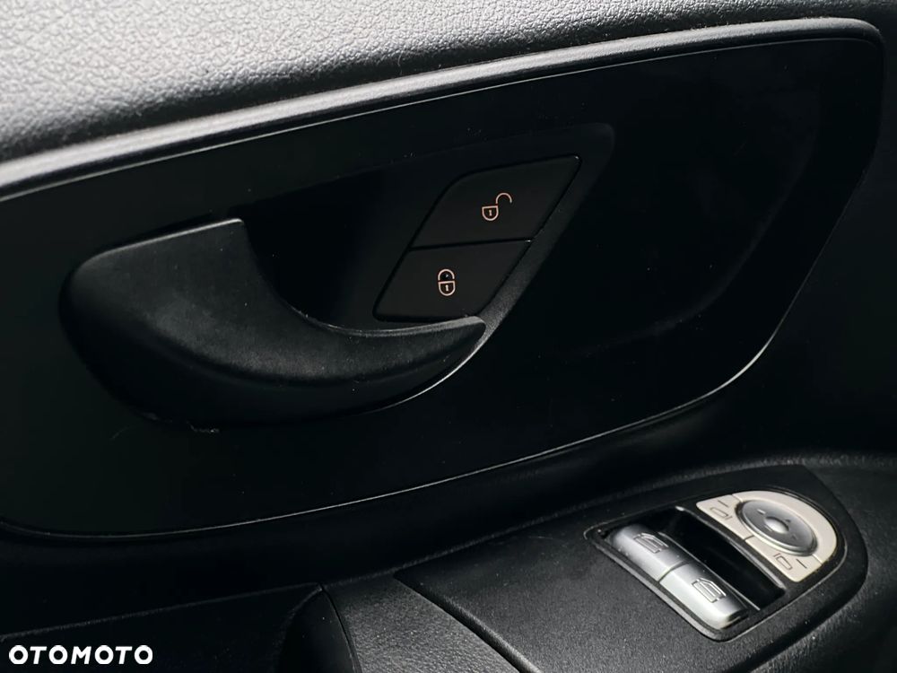 Mercedes-Benz Vito - 19