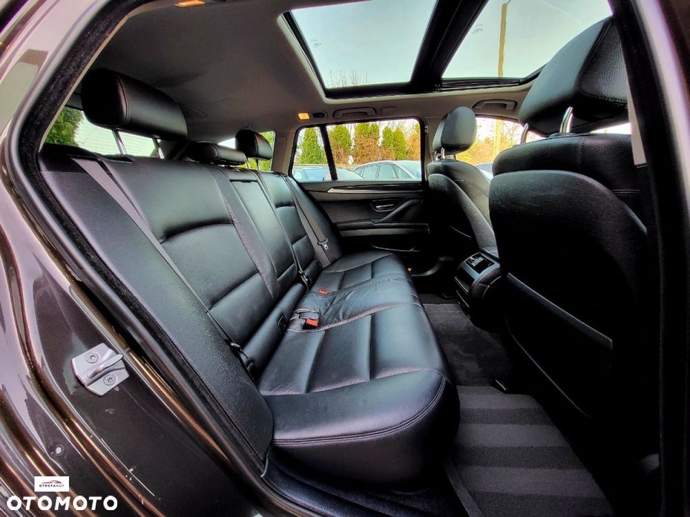 BMW Seria 5 520d Touring - 8