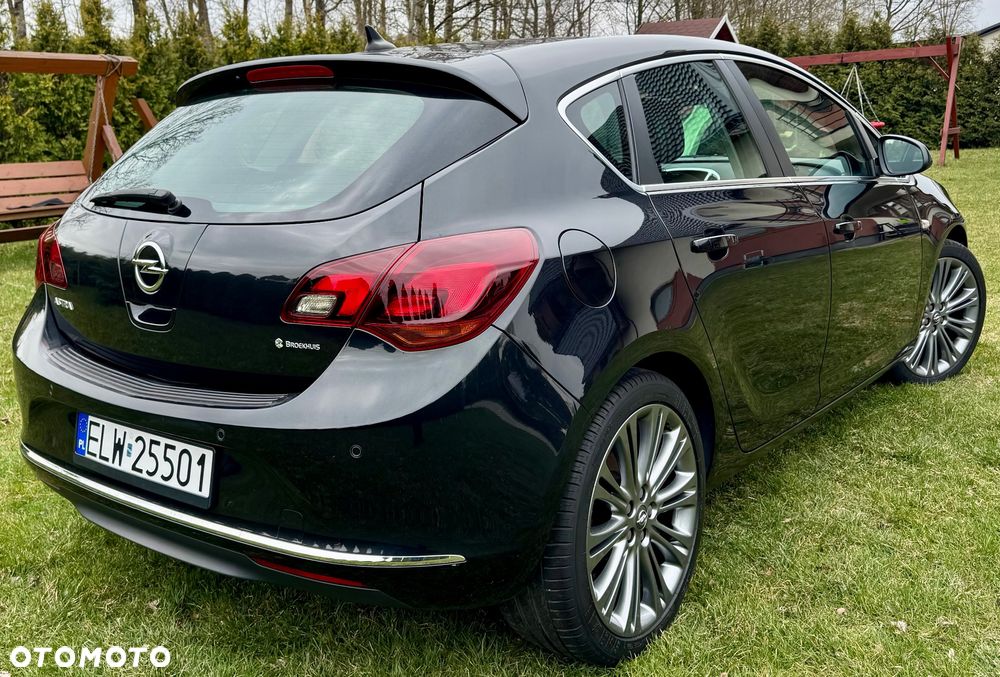 Opel Astra - 11