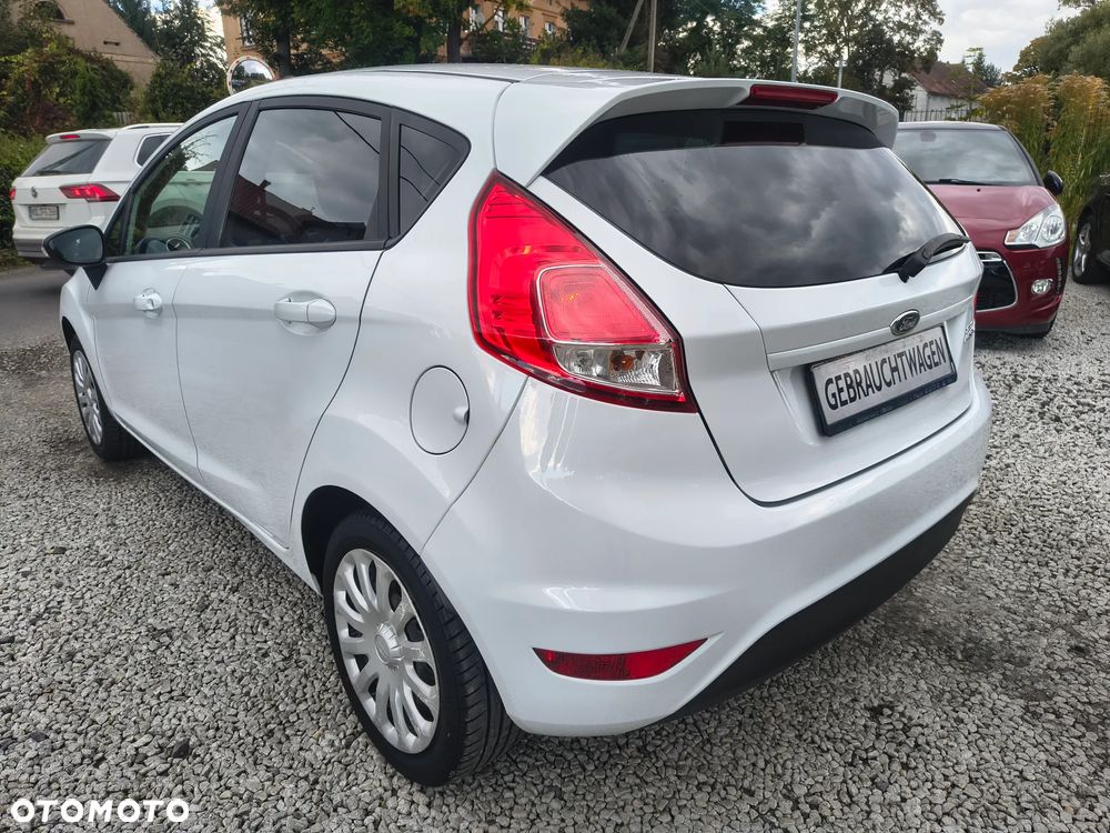 Ford Fiesta 1.25 Celebration - 7