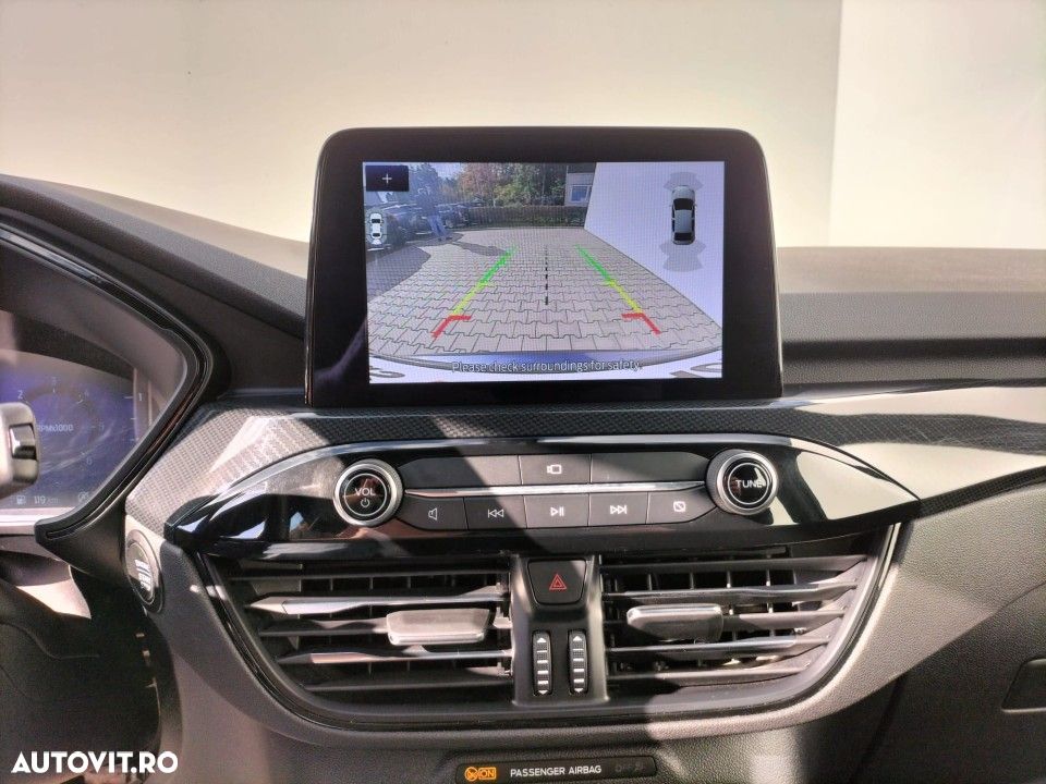 Ford Kuga - 13