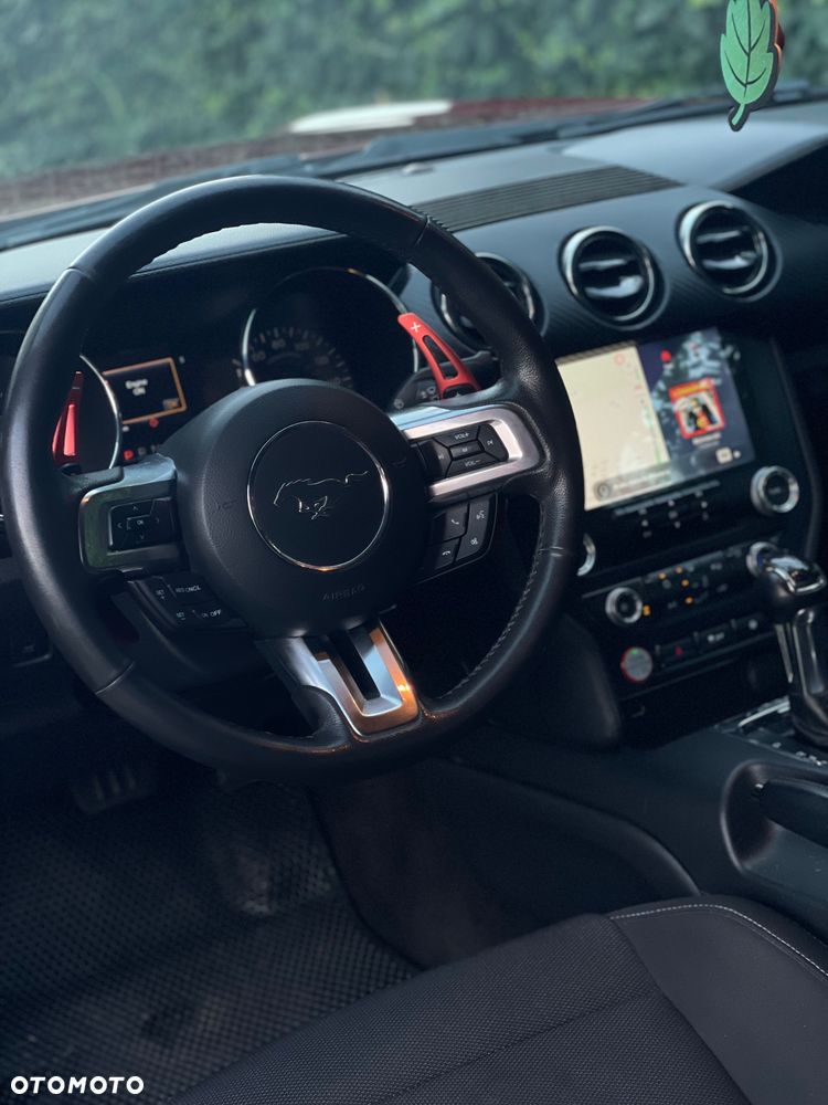 Ford Mustang - 13