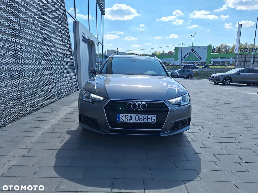 Audi A4 Avant 2.0 TDI S tronic - 4