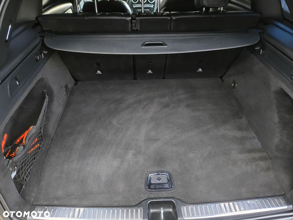 Mercedes-Benz GLC - 25