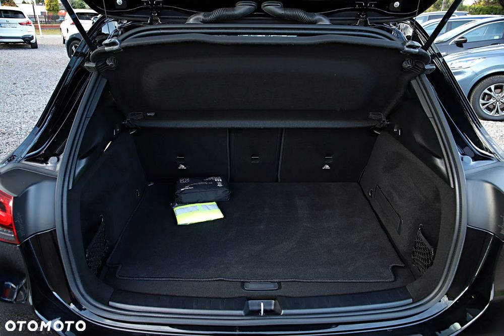 Mercedes-Benz GLA 200 Style - 24