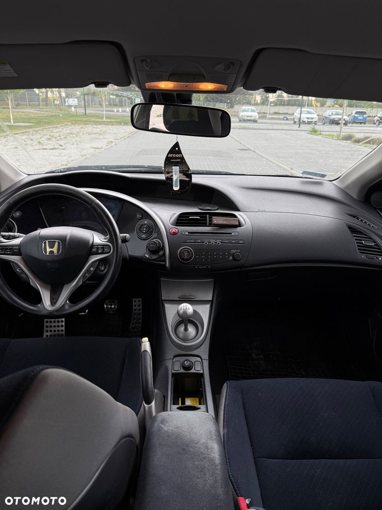 Honda Civic 1.8 Comfort - 8