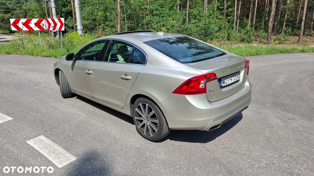 Volvo S60 - 4