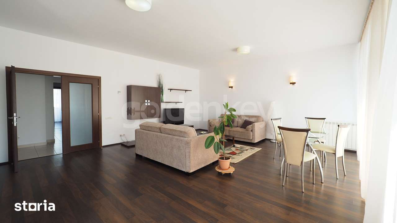 Apartament cu 3 camere mobilat, loc de parcare — fotografia 1