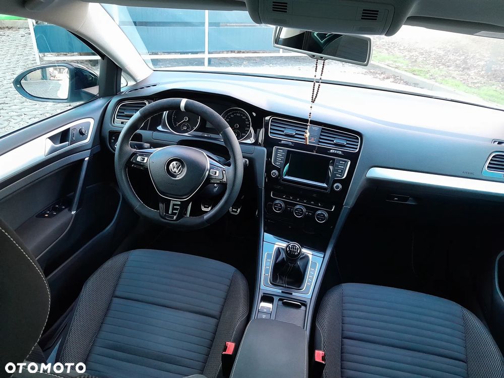 Volkswagen Golf 2.0 TDI BlueMotion Technology Cup - 34