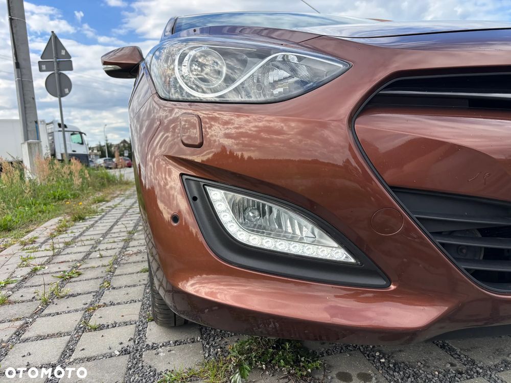 Hyundai i30 blue 1.6 CRDi Trend - 29