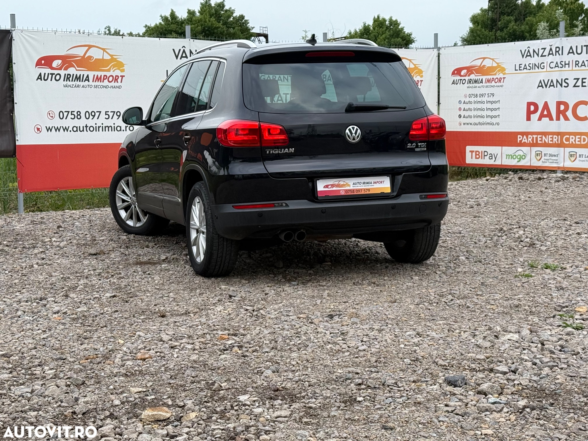 Volkswagen Tiguan - 4