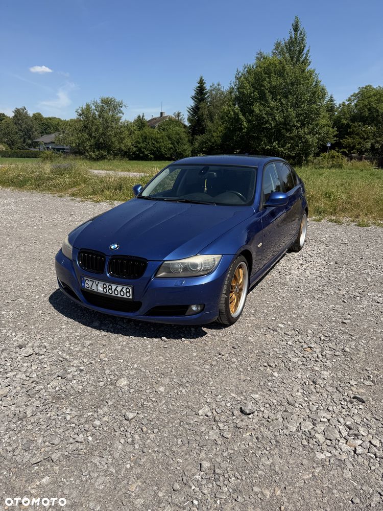BMW Seria 3 320i - 1