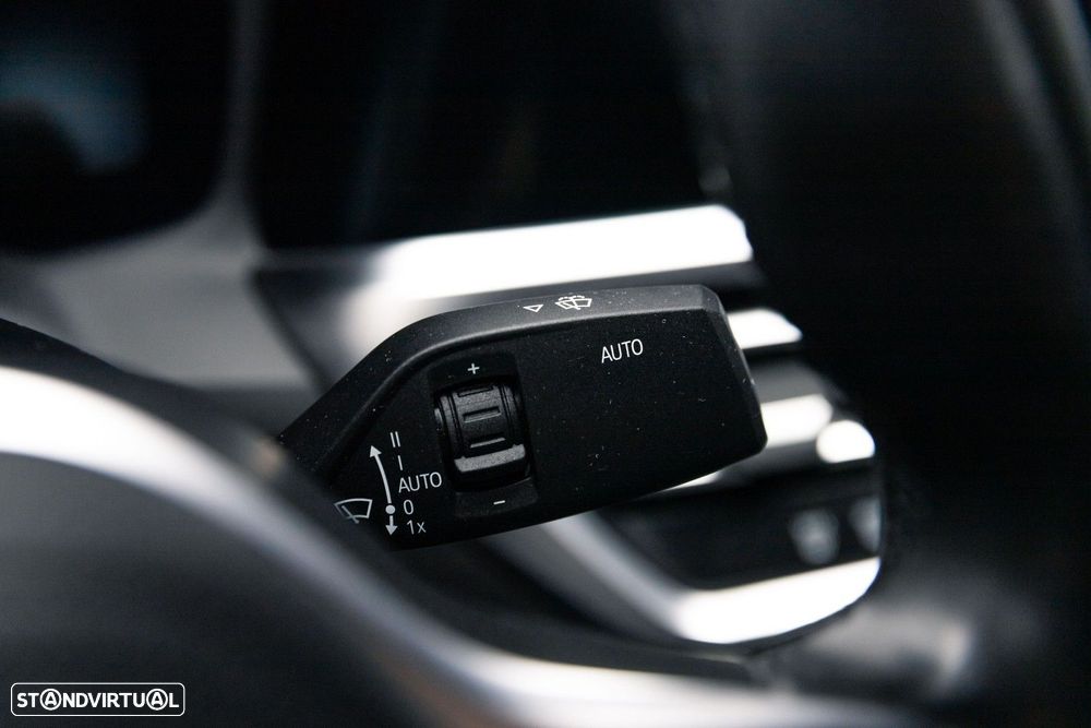 BMW 320 e Pack M Auto - 30