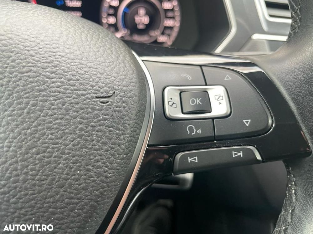 Volkswagen Tiguan - 2