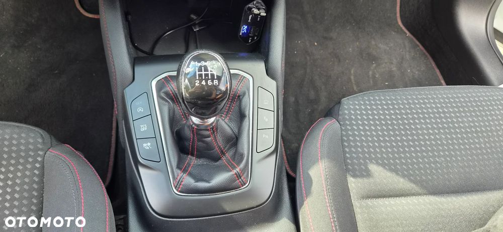 Ford Focus 1.0 EcoBoost ST-Line Business - 10