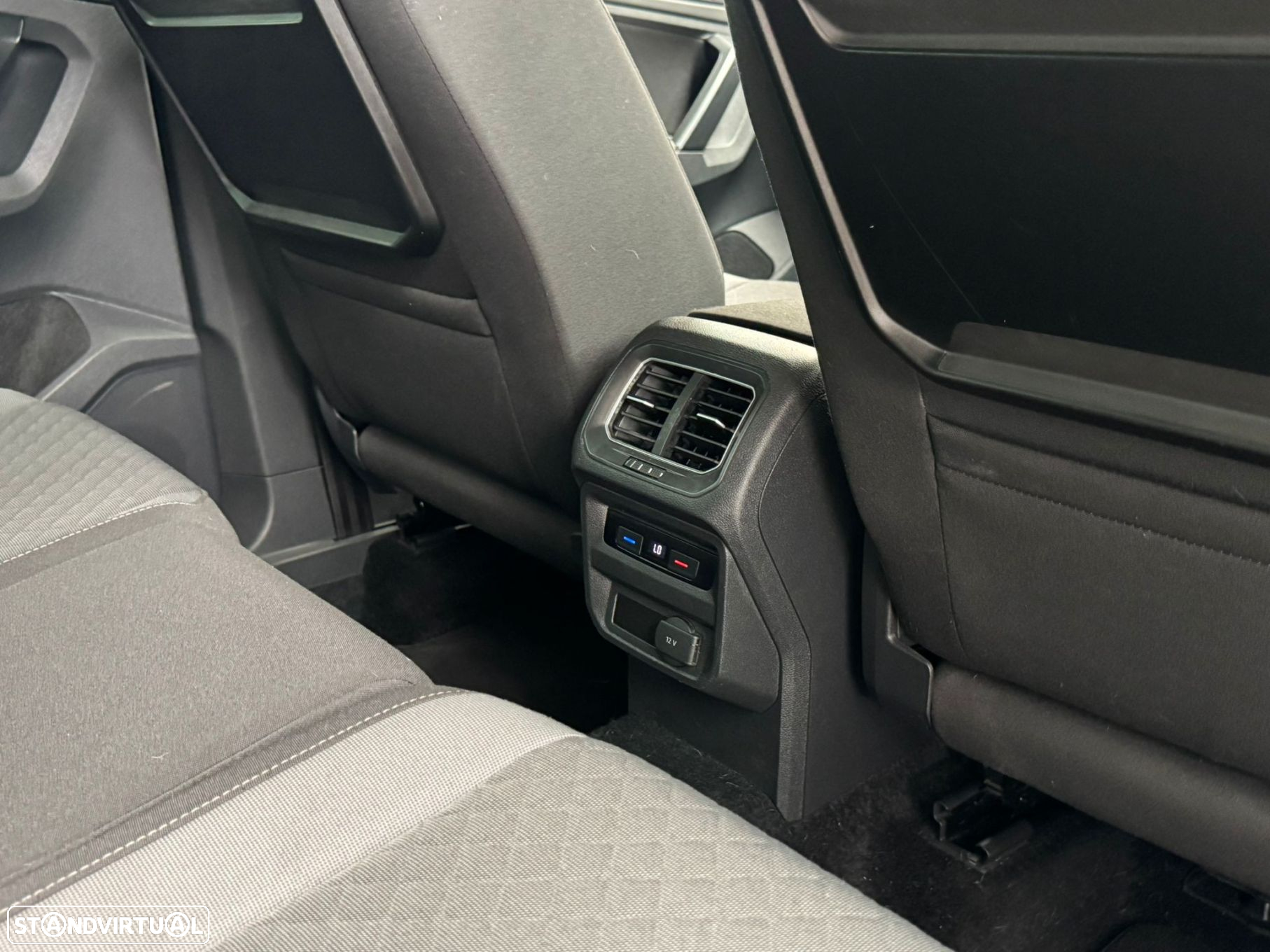 VW Tiguan 1.6 TDI Trendline - 21