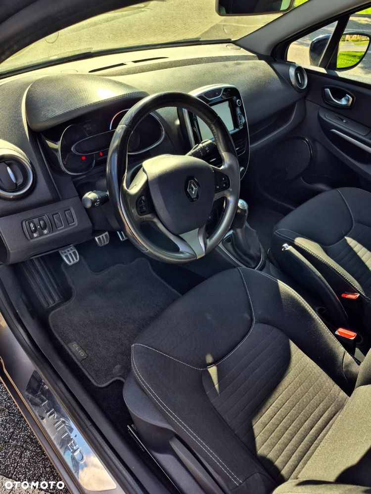 Renault Clio 1.2 16V Limited - 22