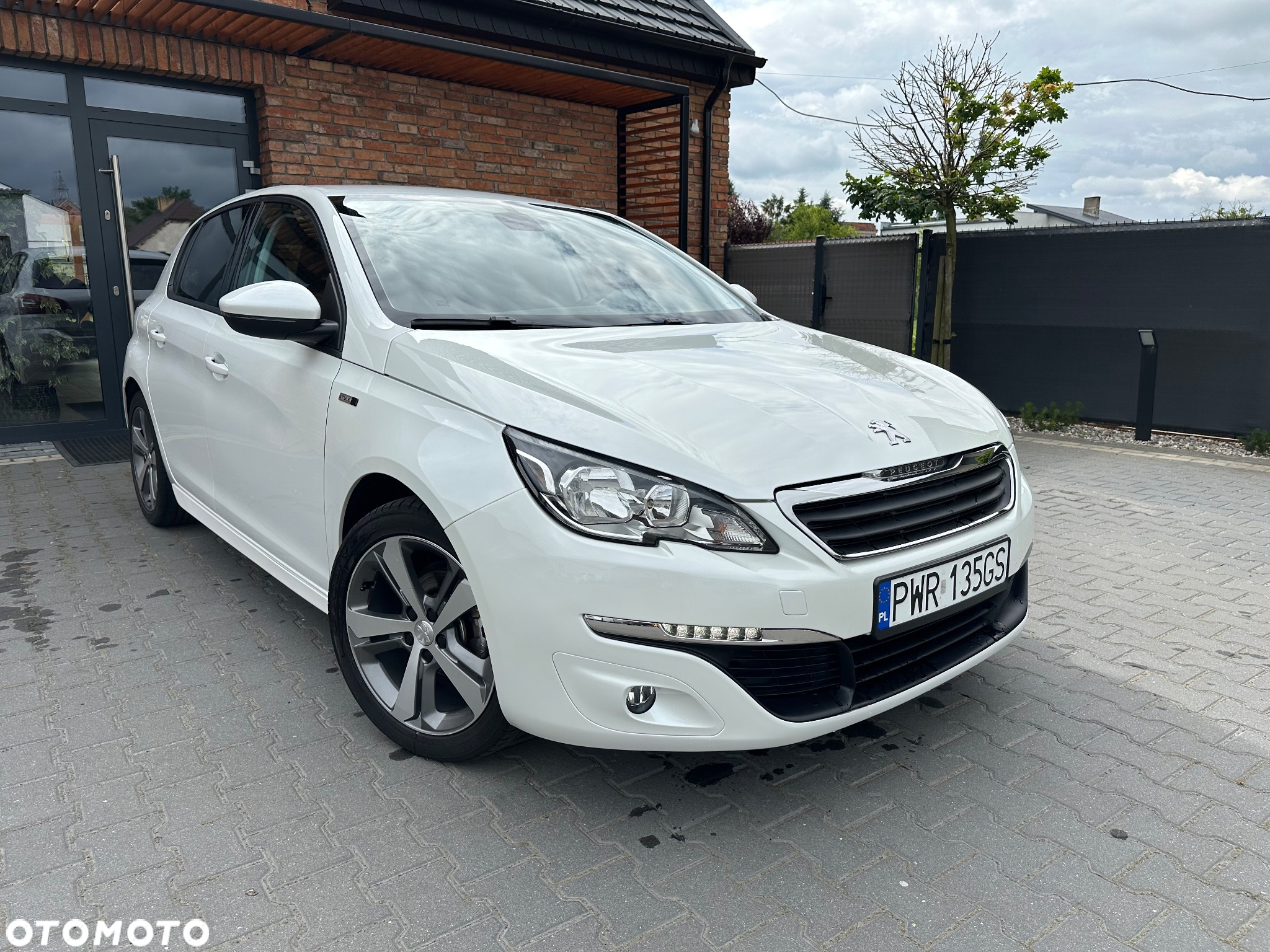 Peugeot 308 PureTech 110 Stop & Start Style - 16