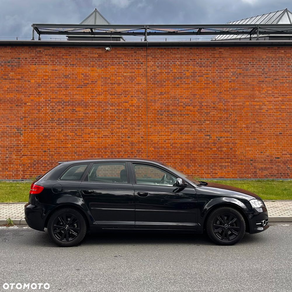 Audi A3 Sportback 1.8 TFSI Attraction - 6
