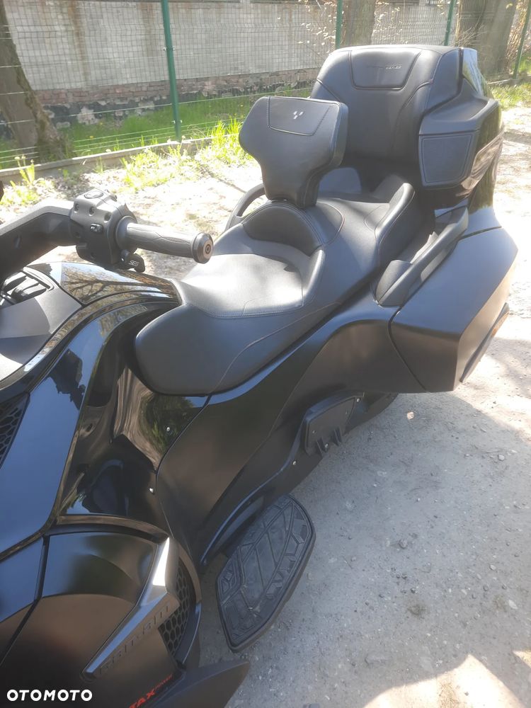 Can-Am Spyder - 8