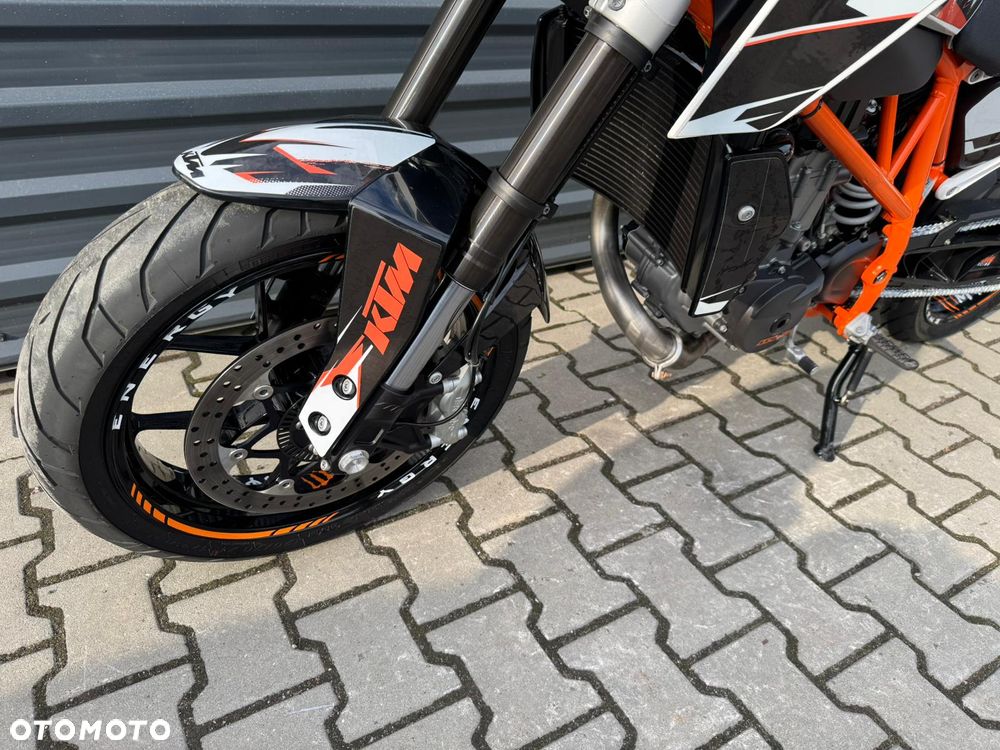 KTM Duke - 18