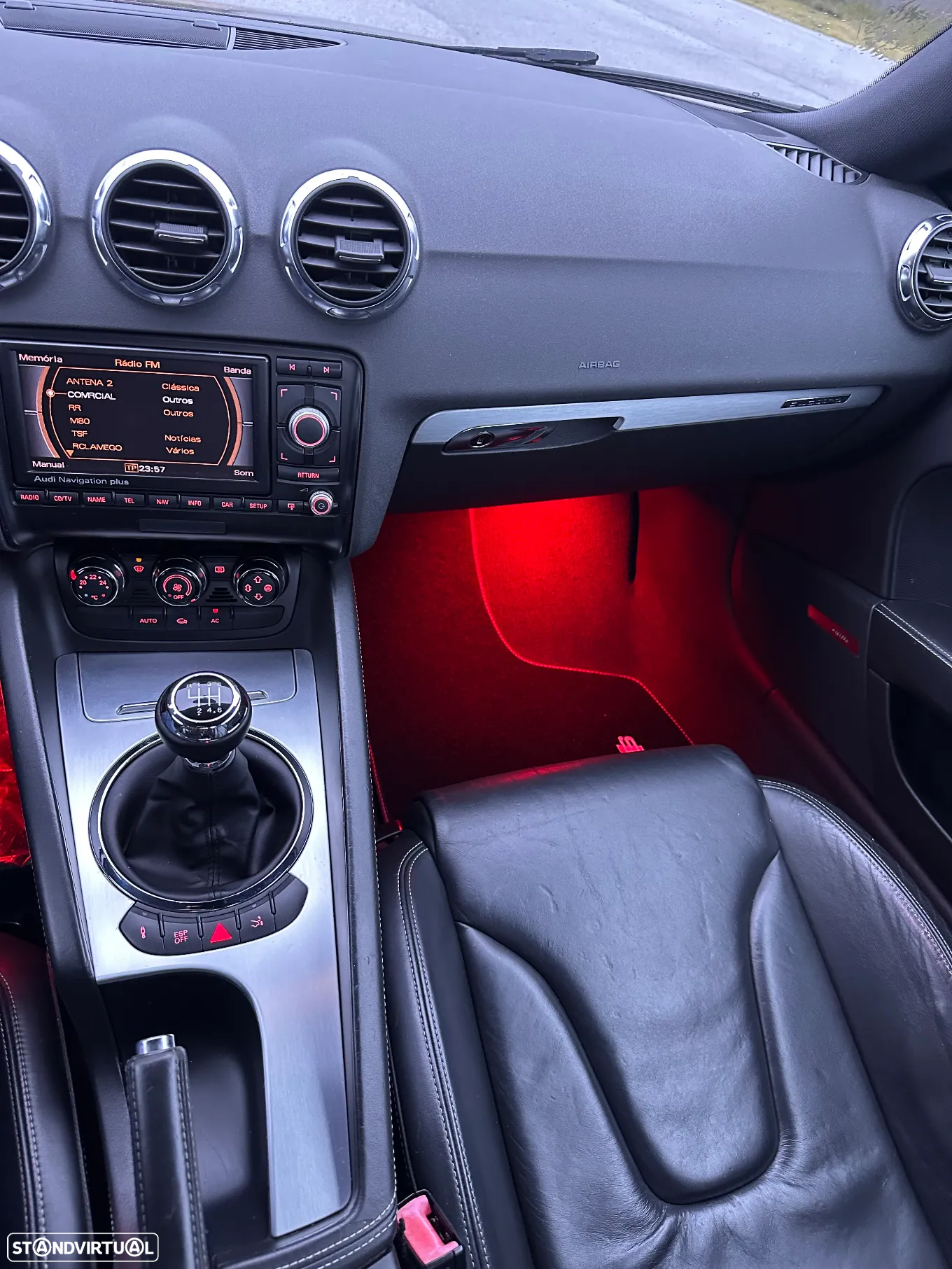 Audi TT Coupé S - 2