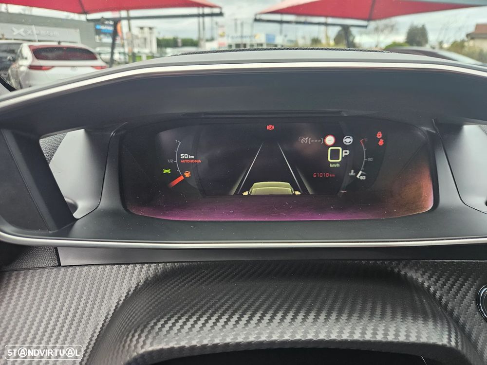 Peugeot 2008 1.2 PureTech GT EAT8 - 33