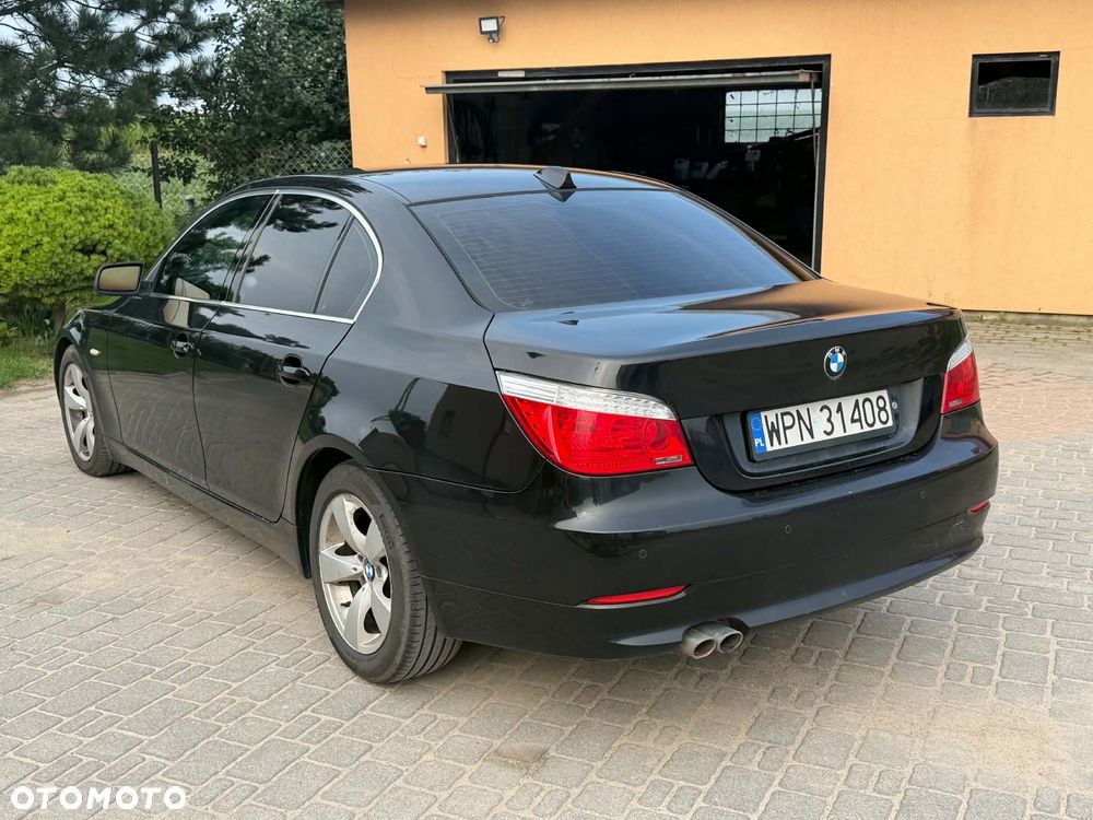 BMW Seria 5 525d Edition Exclusive - 6