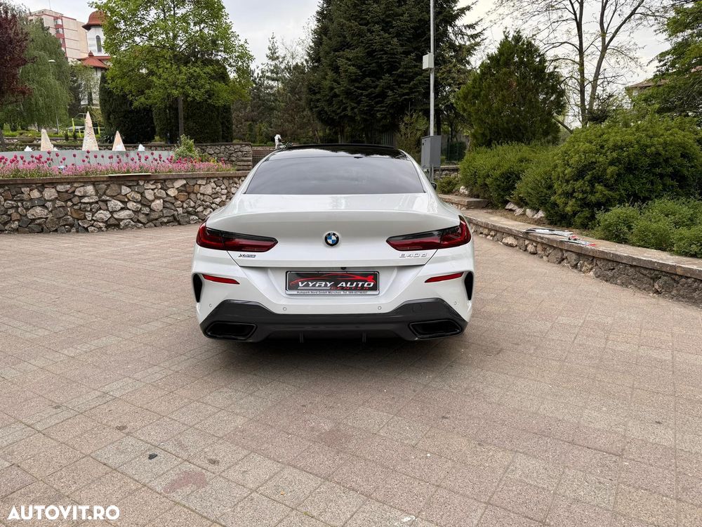 BMW Seria 8 - 2