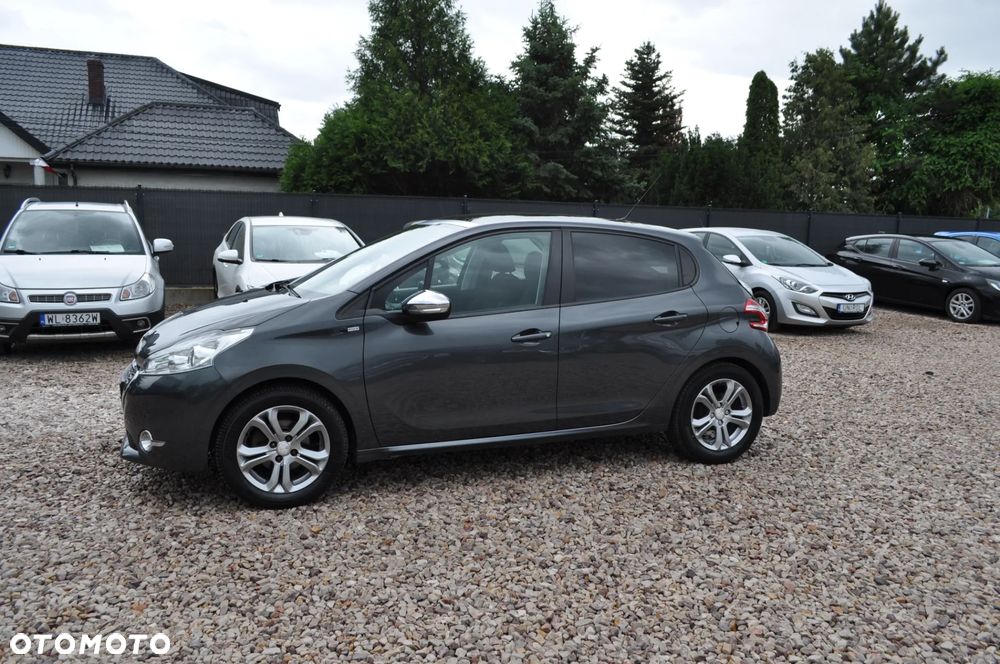 Peugeot 208 1.2 VTi Allure - 11