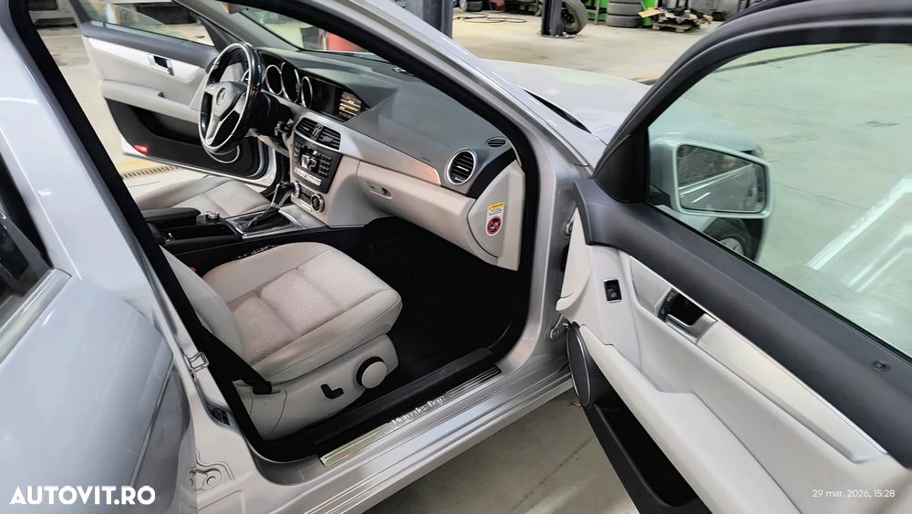 Mercedes-Benz C 180 CDI DPF (BlueEFFICIENCY) 7G-TRONIC - 7