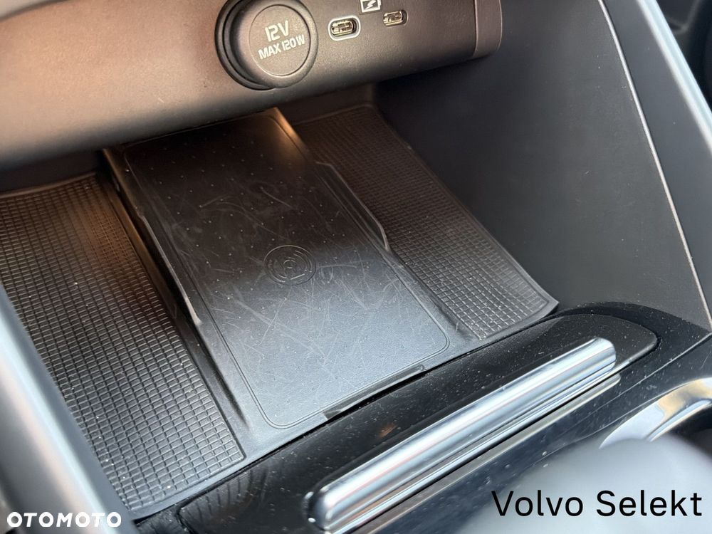 Volvo XC 40 - 28