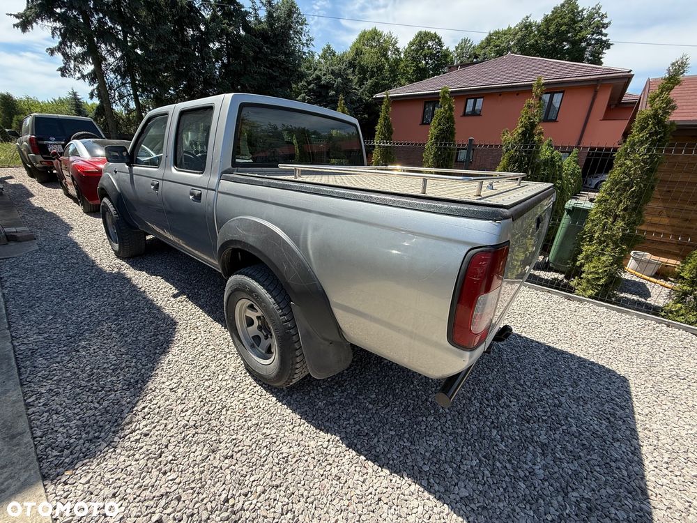 Nissan NP300 Pickup - 9