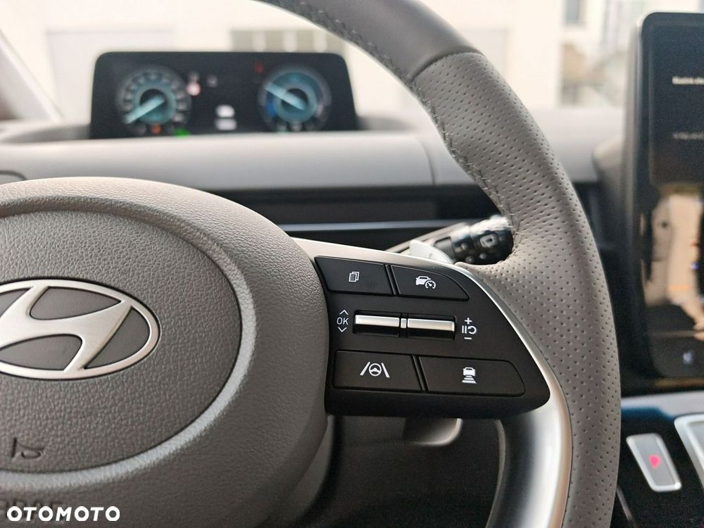 Hyundai Staria - 17