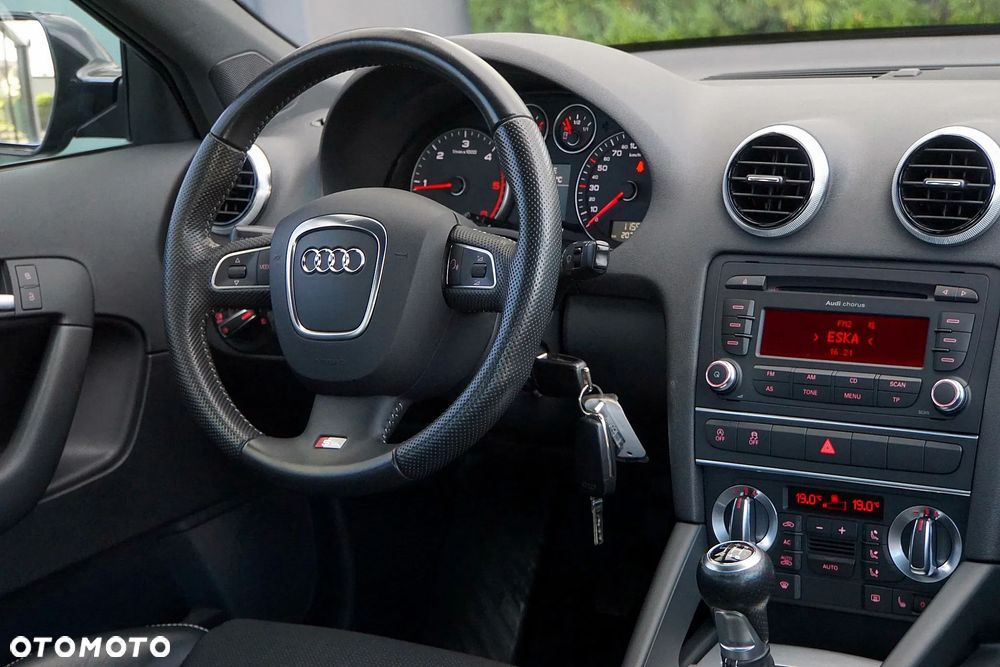 Audi A3 Sportback 2.0 TDI DPF S line Sportpaket plus - 30