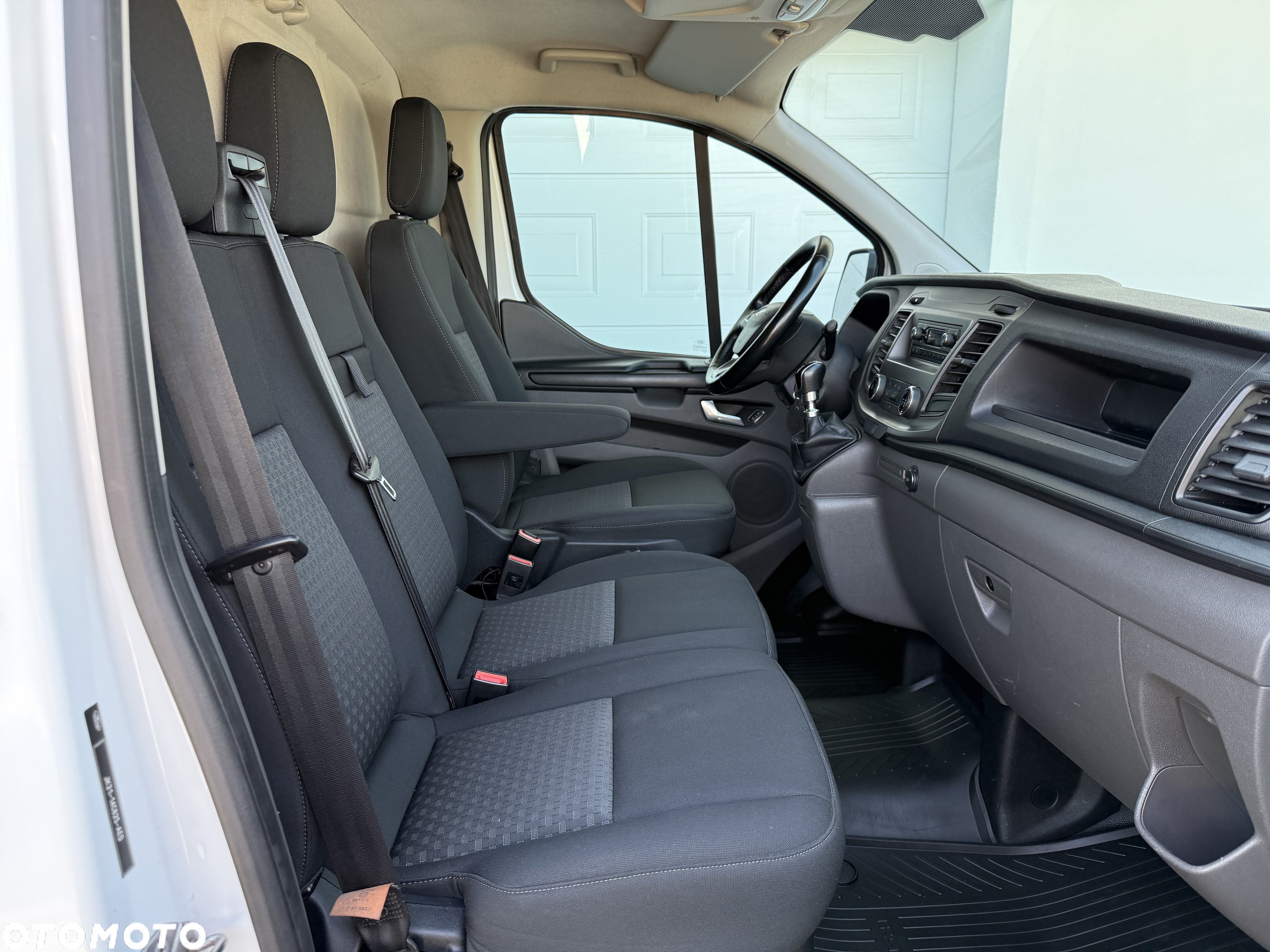 Ford Transit Custom - 25