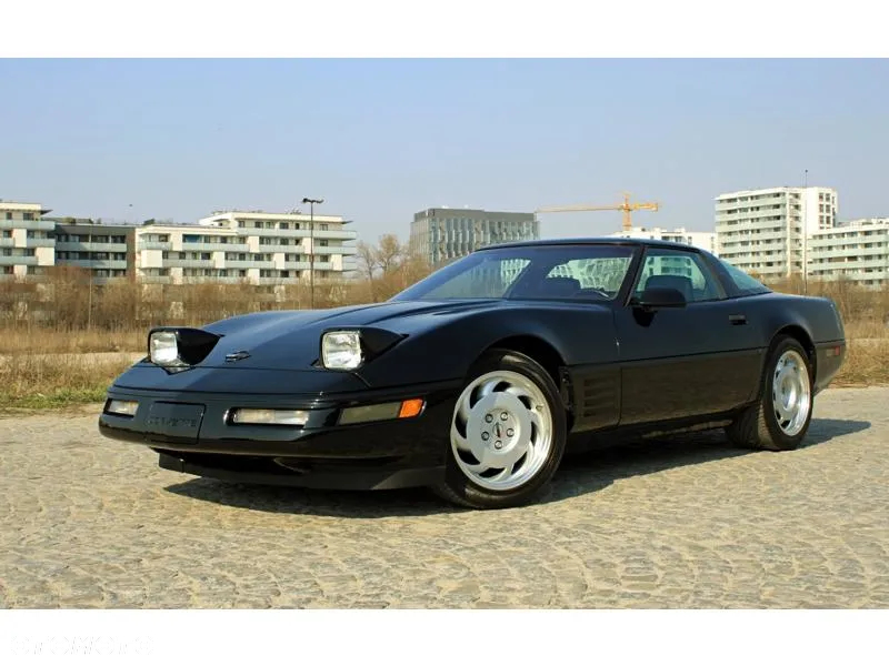 Chevrolet Corvette - 2