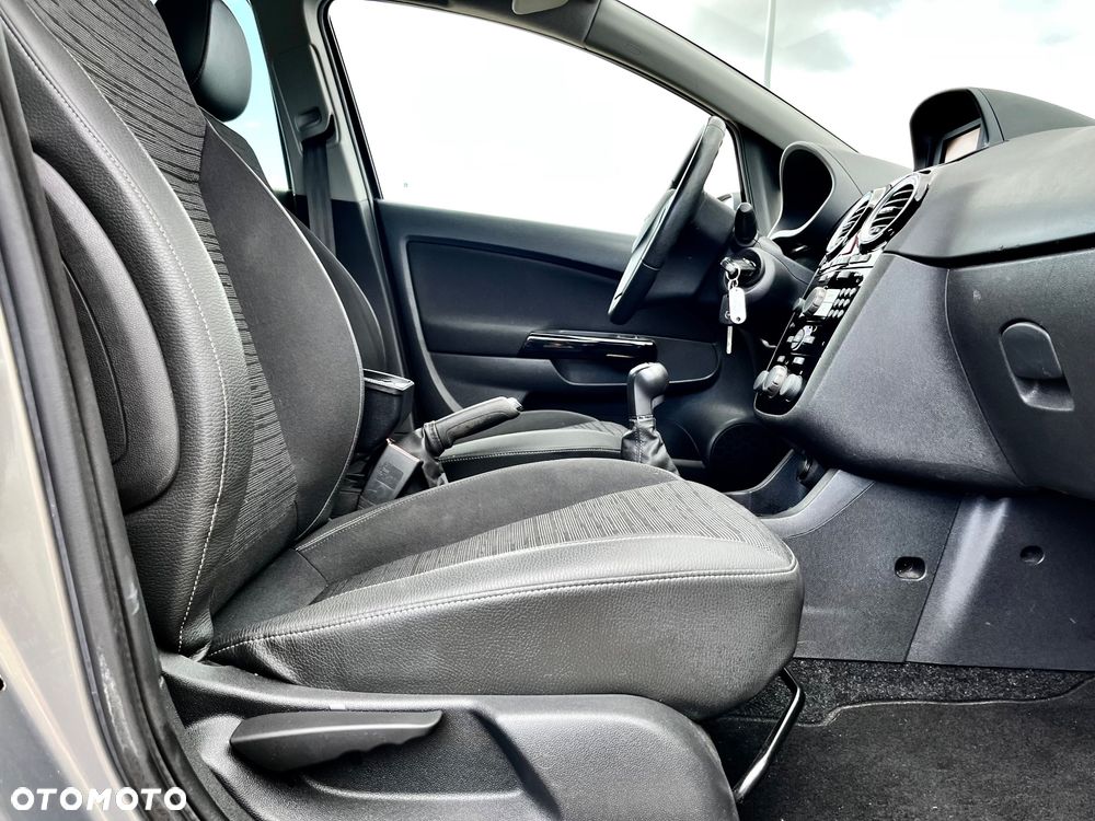Opel Corsa 1.4 16V Energy - 9