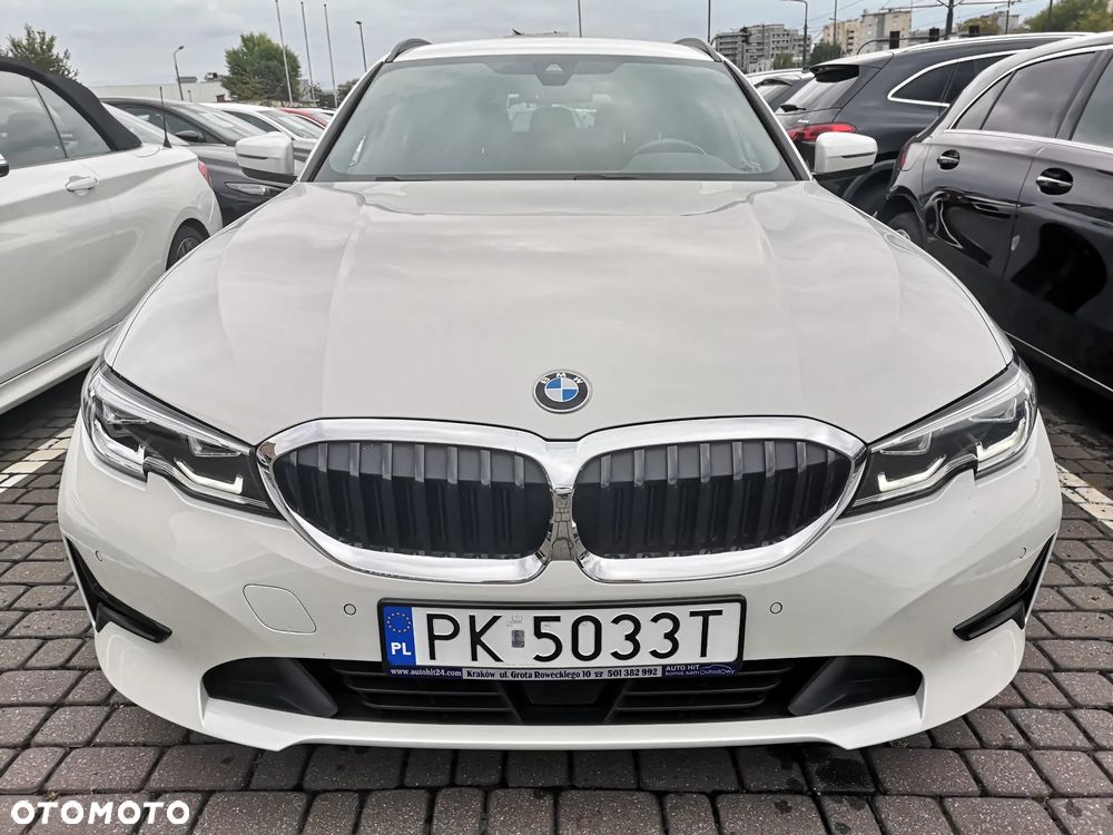 BMW Seria 3 330e PHEV sport - 3