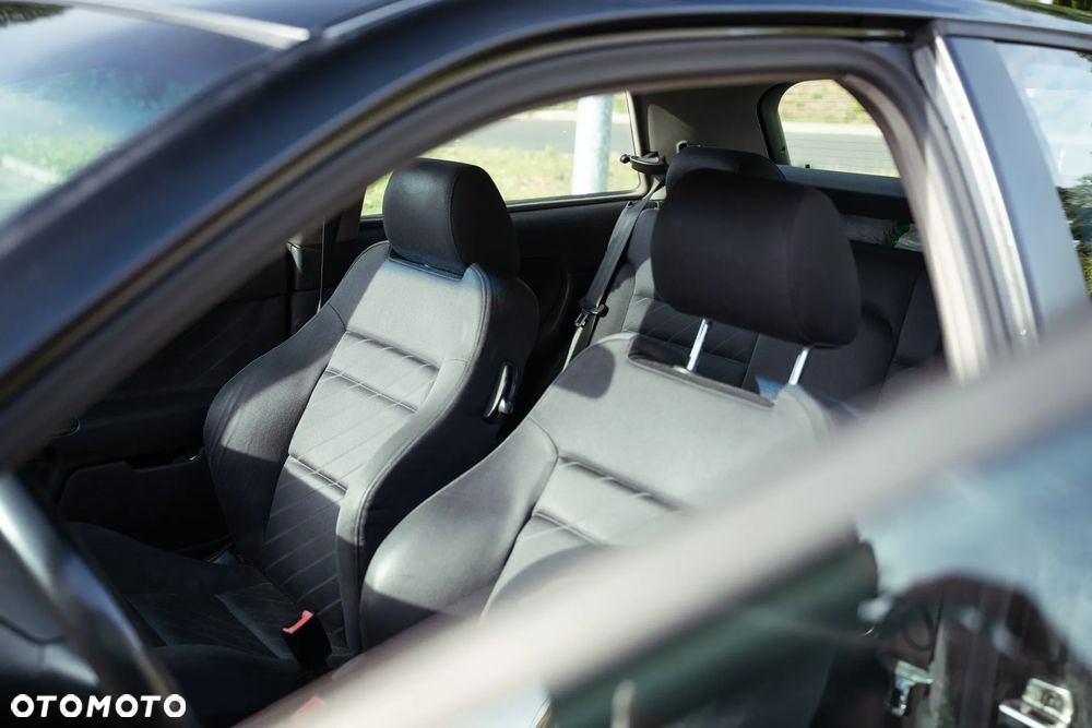 Audi A3 3-drzwiowe 1.9 TDI Ambition - 10
