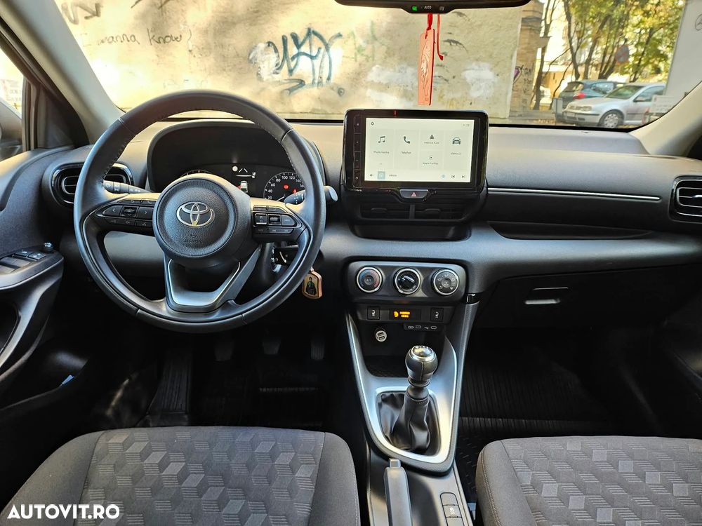 Toyota Yaris 1.5 MT Dynamic - 9