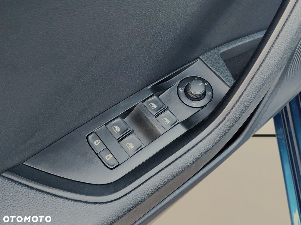 Skoda Superb 2.0 TDI SCR Ambition DSG - 18