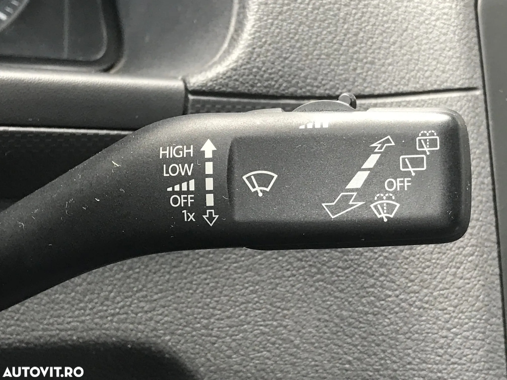 Volkswagen Caddy 1.9 TDI DPF DSG Maxi Life (7-Si.) - 22
