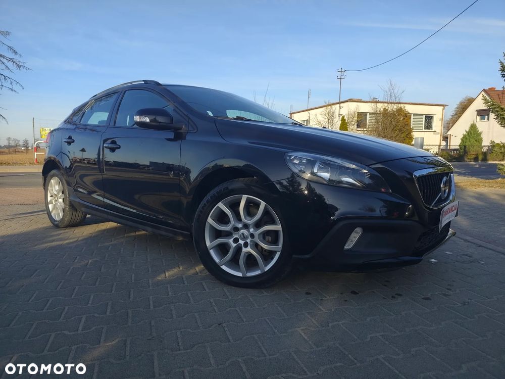 Volvo V40 Cross Country D2 Drive-E Momentum - 1
