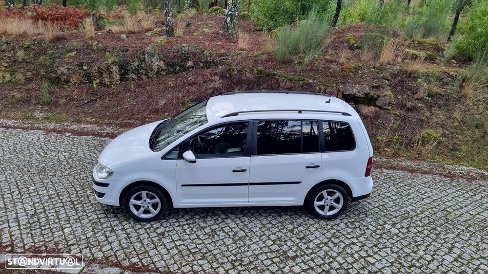 VW Touran 1.9 TDi DSG Highline - 19