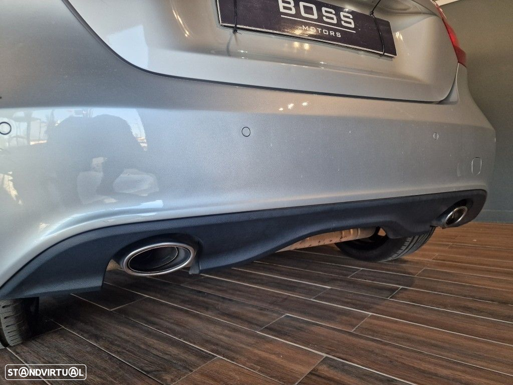 Mercedes-Benz A 200 d AMG Line - 13