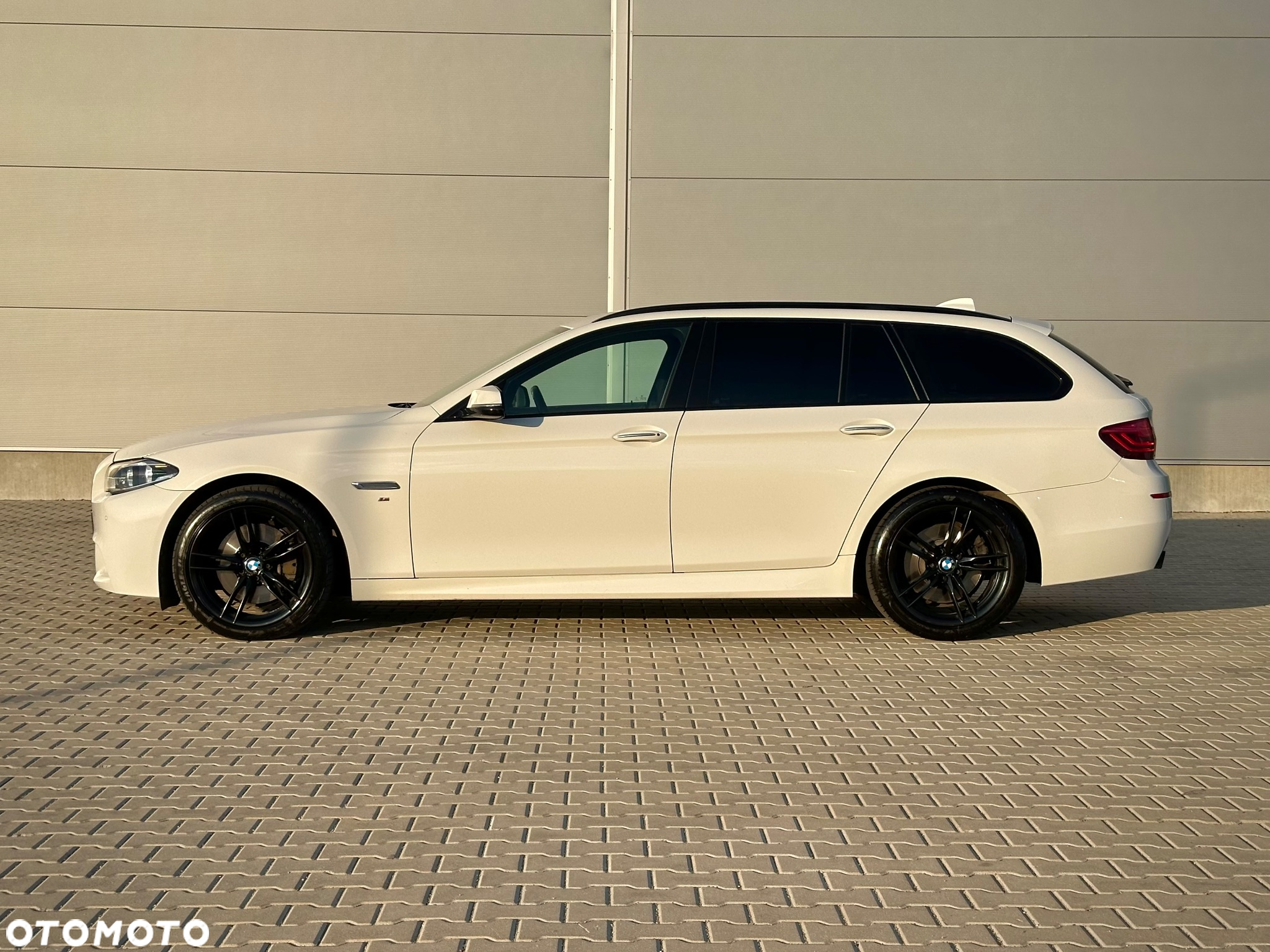 BMW Seria 5 535d xDrive Touring - 8