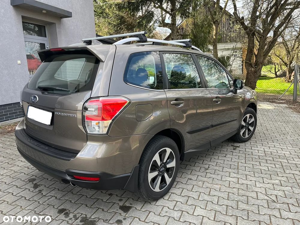 Subaru Forester 2.0 i Exclusive - 6