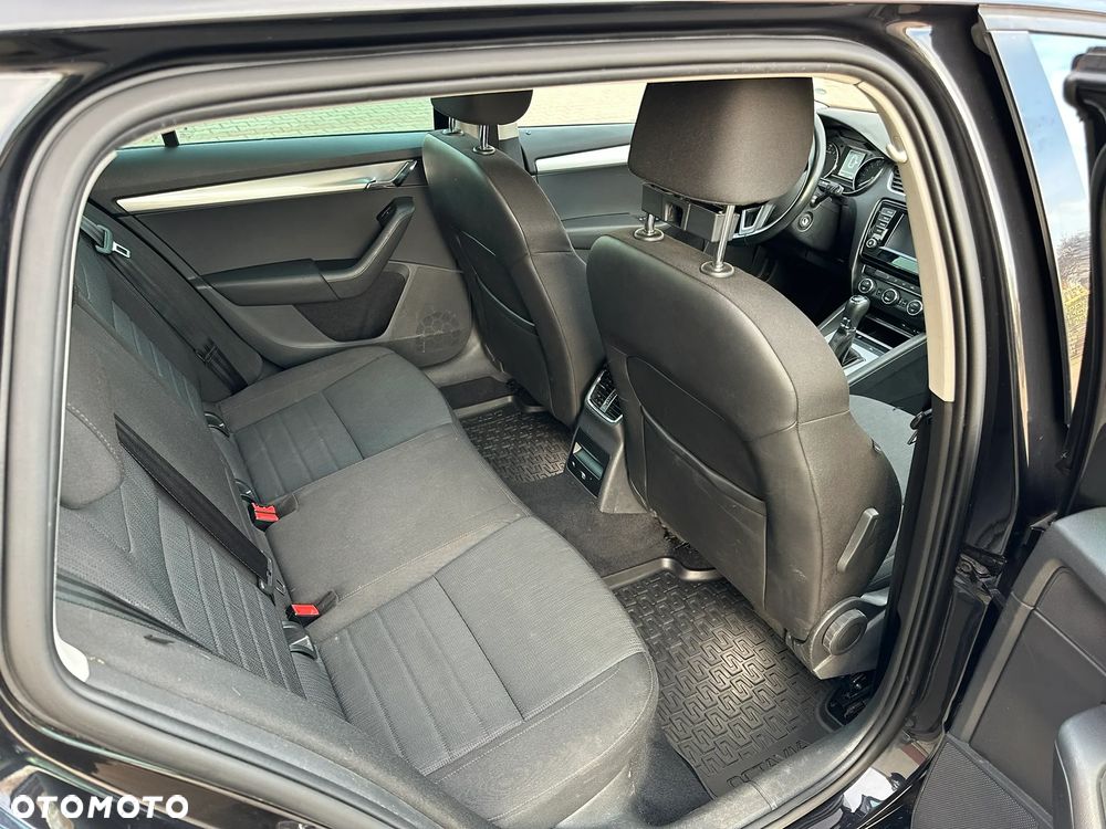 Skoda Octavia 1.4 TSI Style DSG - 32